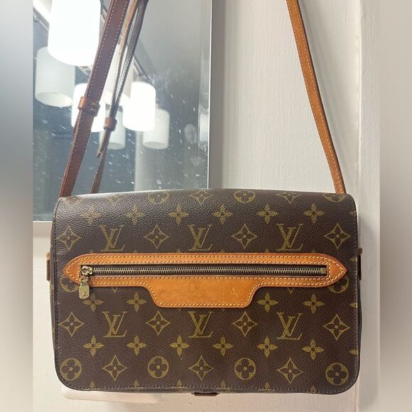 Louis Vuitton Saint Germain 24 monogram - Picture 10 of 17